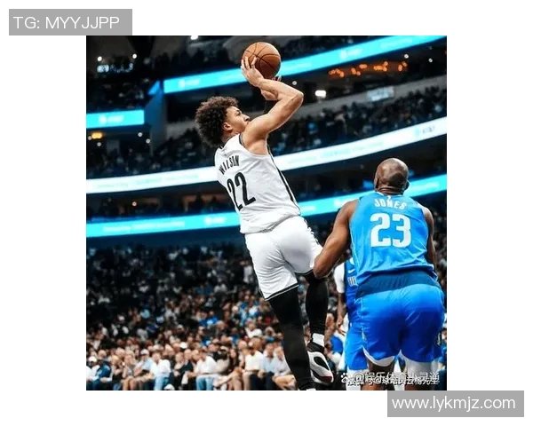 独行侠与篮网激战正酣谁能在这场对决中笑到最后